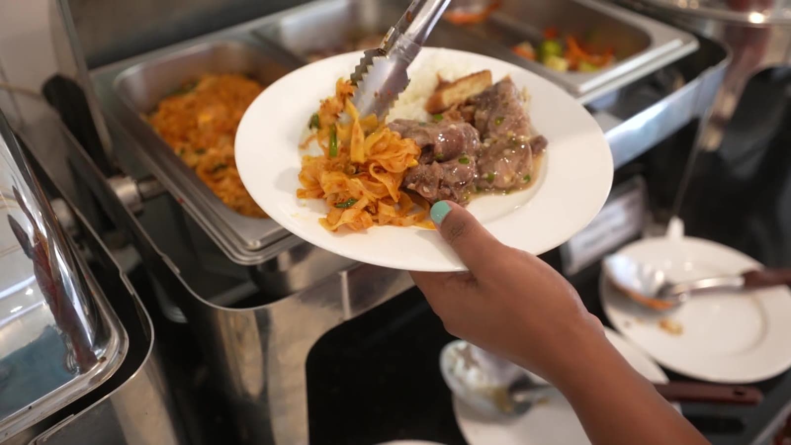 Serving from a chafing dish